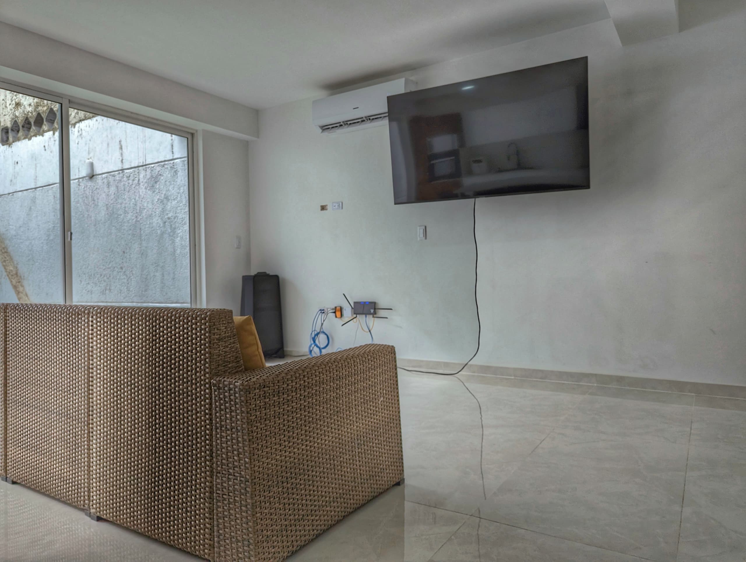 Brandnew House in El Trigal Norte - Hermosa Casa en El Trigal Norte